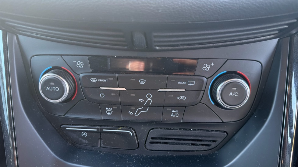 Ford Kuga 1.5 EcoBoost Titanium 5dr 2WD Petrol Estate - Image 20