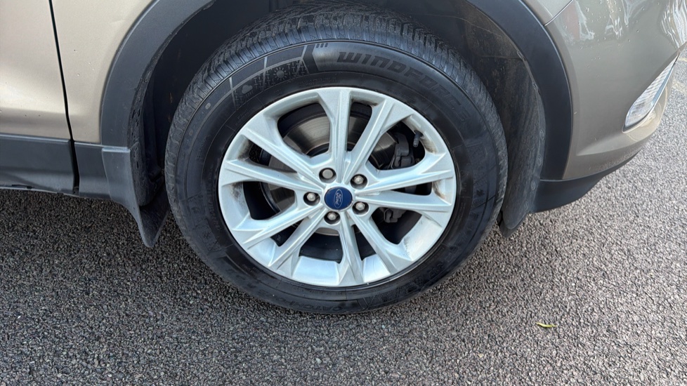 Ford Kuga 1.5 EcoBoost Titanium 5dr 2WD Petrol Estate - Image 32