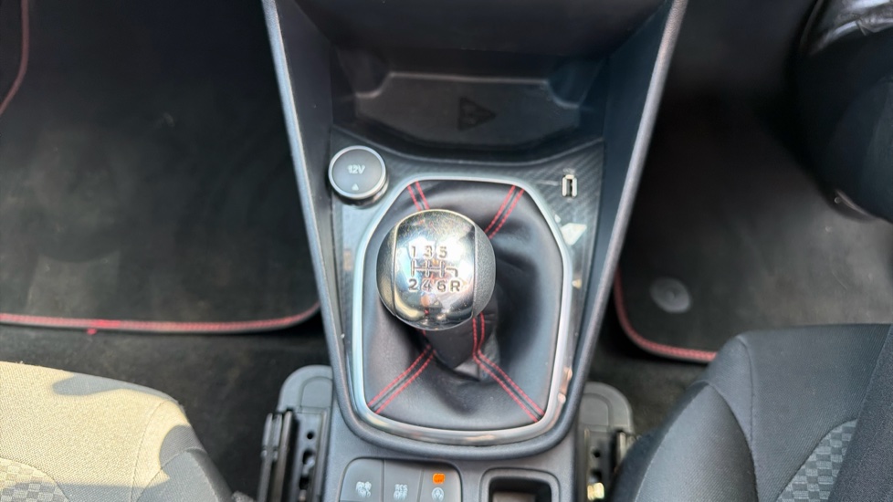 Ford Fiesta 1.0 EcoBoost 95 ST-Line Edition 3dr Petrol Hatchback - Image 38
