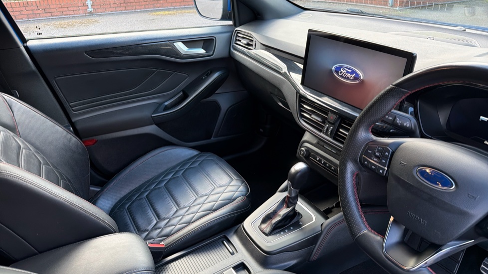 Ford Focus 1.0 EcoBoost Hybrid mHEV 155 ST-Line X 5dr Auto Petrol Estate - Image 11