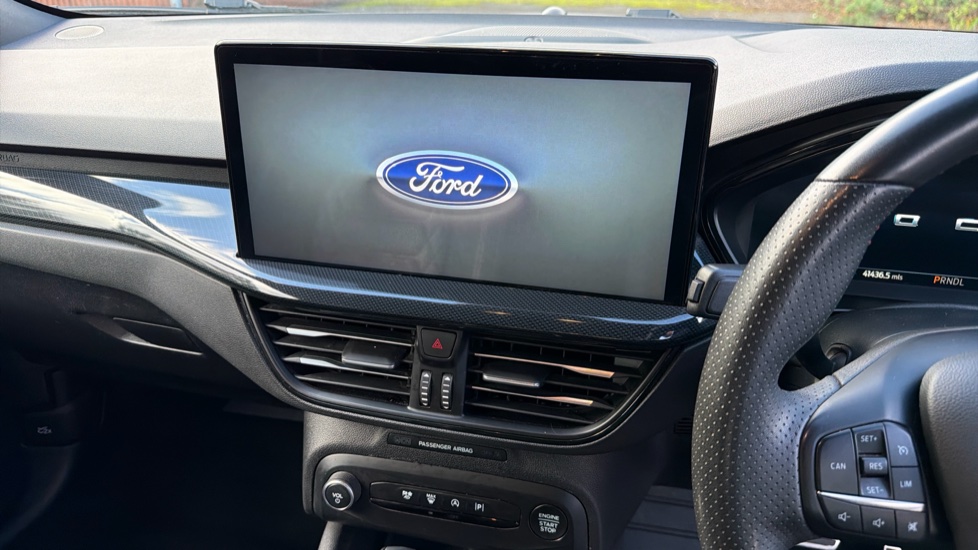 Ford Focus 1.0 EcoBoost Hybrid mHEV 155 ST-Line X 5dr Auto Petrol Estate - Image 12