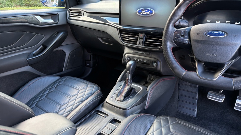 Ford Focus 1.0 EcoBoost Hybrid mHEV 155 ST-Line X 5dr Auto Petrol Estate - Image 14