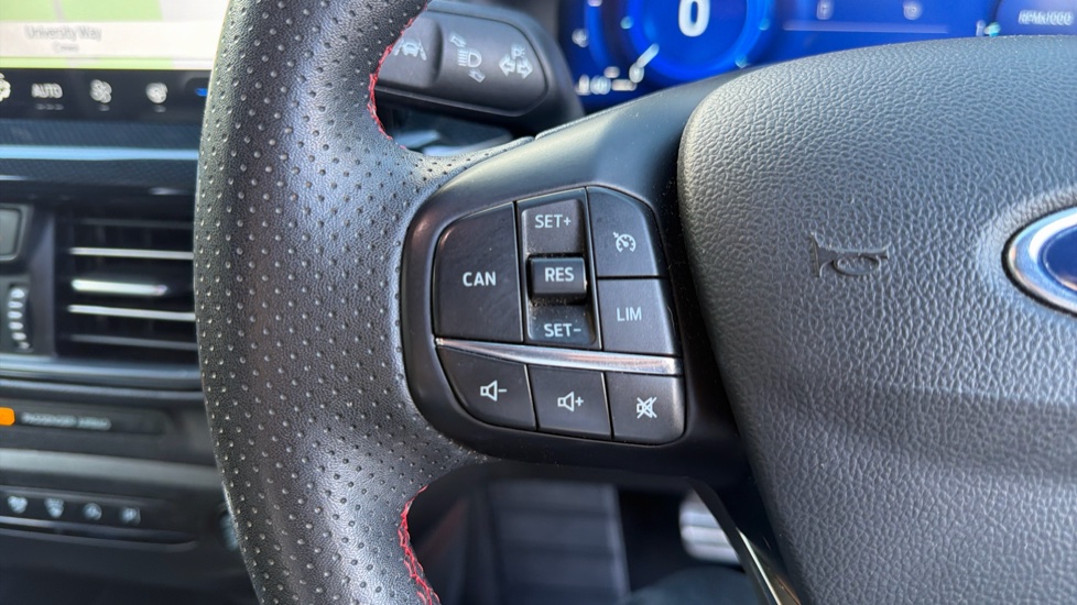 Ford Focus 1.0 EcoBoost Hybrid mHEV 155 ST-Line X 5dr Auto Petrol Estate - Image 33