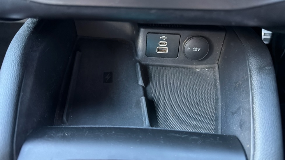 Ford Focus 1.0 EcoBoost Hybrid mHEV 155 ST-Line X 5dr Auto Petrol Estate - Image 35