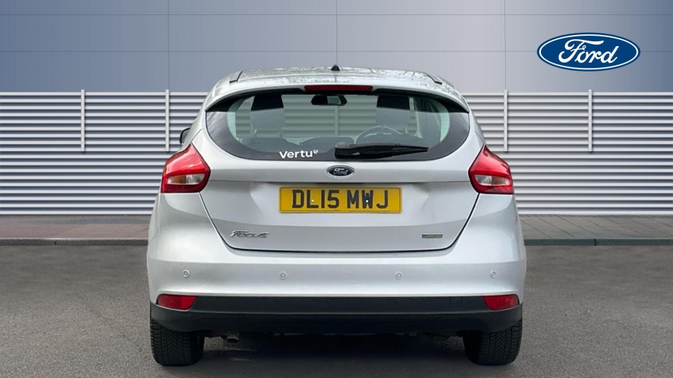 Ford Focus 1.0 EcoBoost Zetec 5dr Petrol Hatchback - Image 6