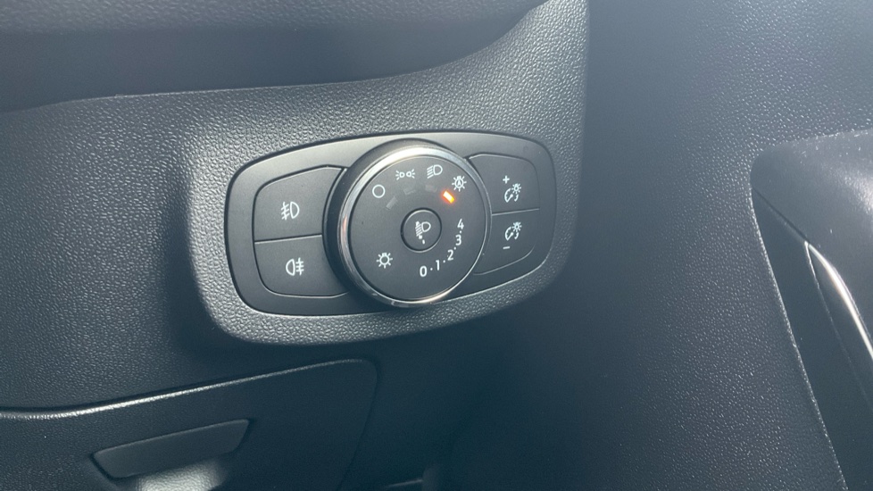 Ford Fiesta 1.0 EcoBoost Hybrid mHEV 125 Active 5dr Petrol Hatchback - Image 26