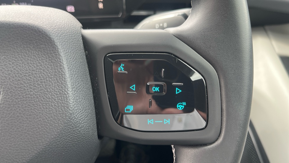 Ford Explorer 210kW Premium 77kWh 5dr Auto Electric Estate - Image 23