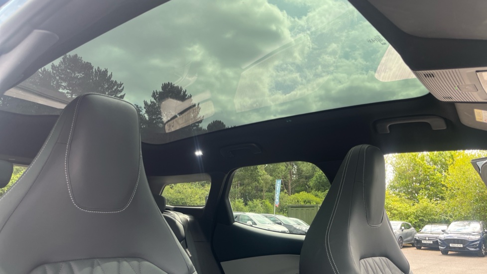 Ford Explorer 210kW Premium 77kWh 5dr Auto Electric Estate - Image 38