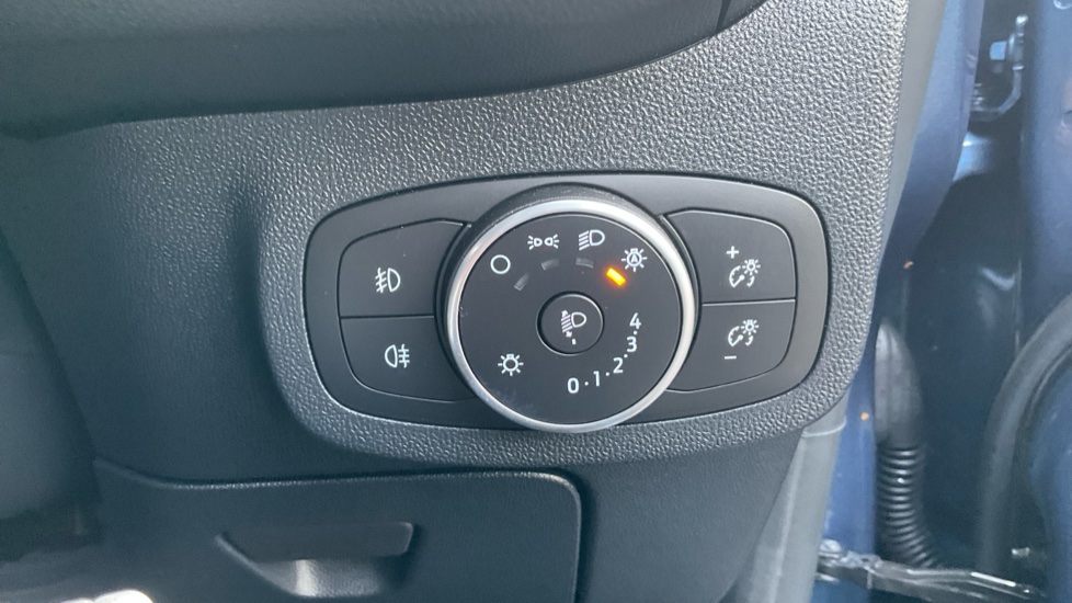 Ford Fiesta 1.0 EcoBoost 95 Trend 5dr Petrol Hatchback - Image 31