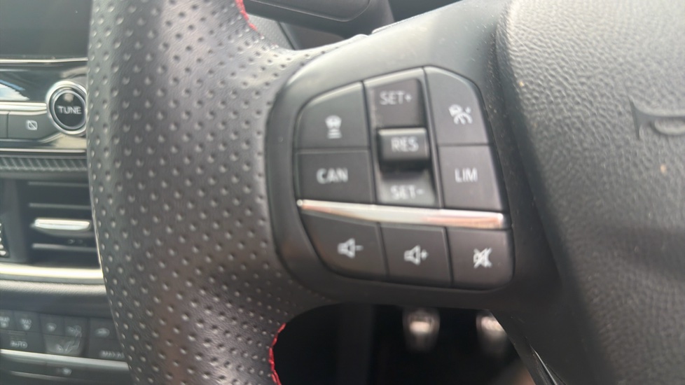Ford Puma 1.0 EcoBoost Hybrid mHEV ST-Line X First Ed 5dr Petrol Hatchback - Image 30