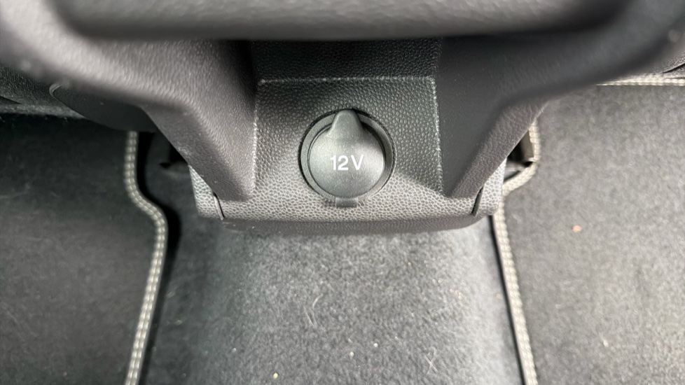 Ford Fiesta 1.0 EcoBoost Titanium 5dr Petrol Hatchback - Image 32