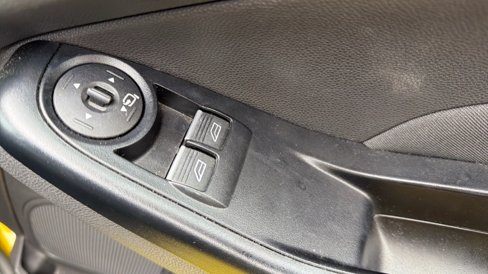 Ford Fiesta 1.0 EcoBoost Titanium 5dr Petrol Hatchback - Image 35