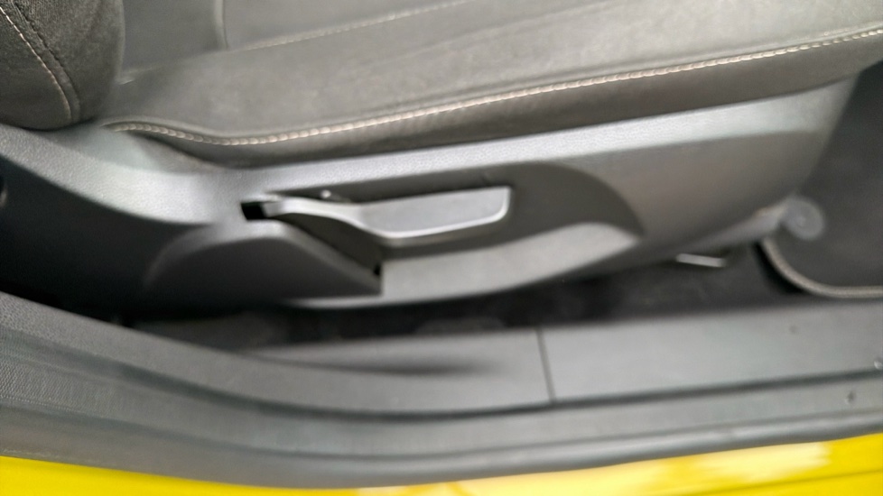 Ford Fiesta 1.0 EcoBoost Titanium 5dr Petrol Hatchback - Image 40