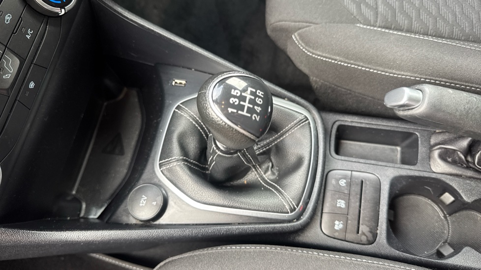 Ford Fiesta 1.0 EcoBoost Titanium 5dr Petrol Hatchback - Image 13