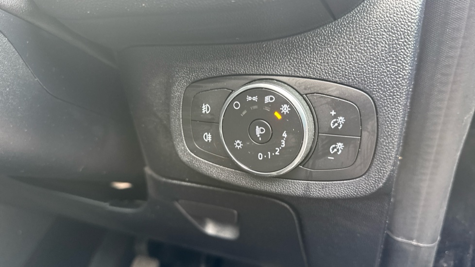 Ford Fiesta 1.0 EcoBoost Titanium 5dr Petrol Hatchback - Image 19