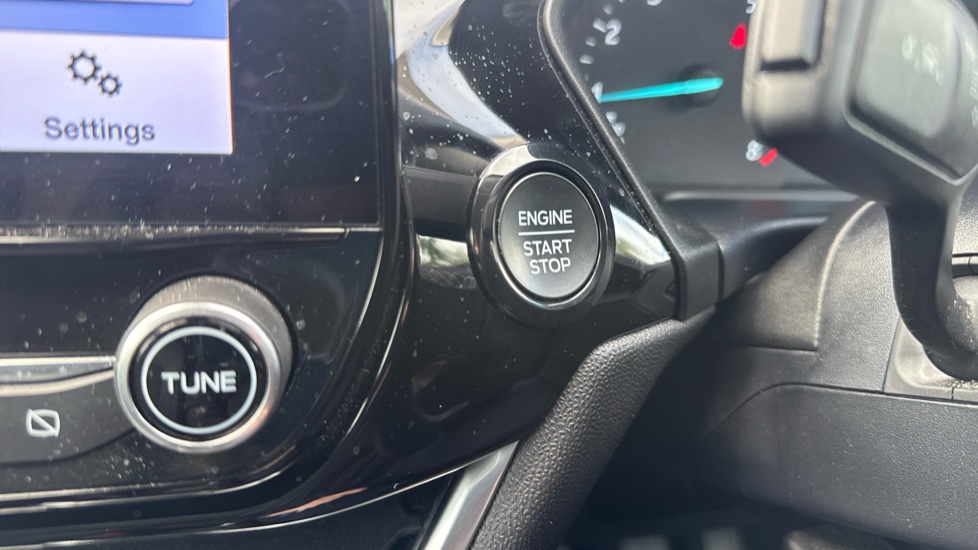 Ford Fiesta 1.0 EcoBoost Titanium 5dr Petrol Hatchback - Image 41