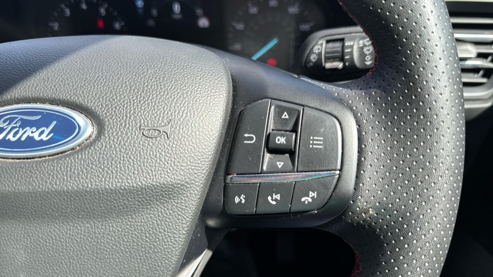 Ford Focus 1.0 EcoBoost Hybrid mHEV 155 ST-Line 5dr Auto Petrol Estate - Image 22