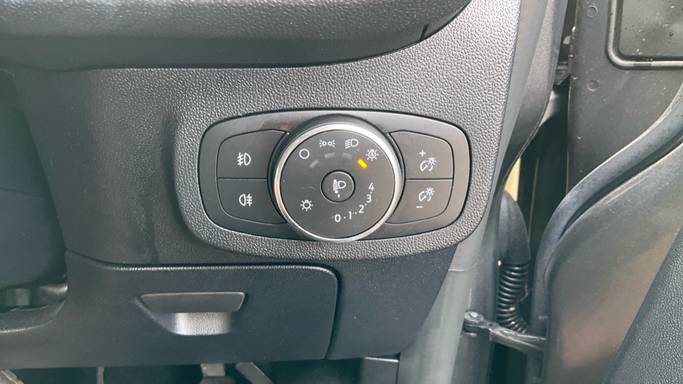 Ford Fiesta 1.0 EcoBoost Trend 5dr Petrol Hatchback - Image 31