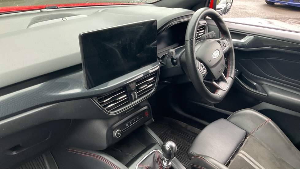 Ford Focus ST 2.3 EcoBoost ST 5dr Petrol Hatchback - Image 9