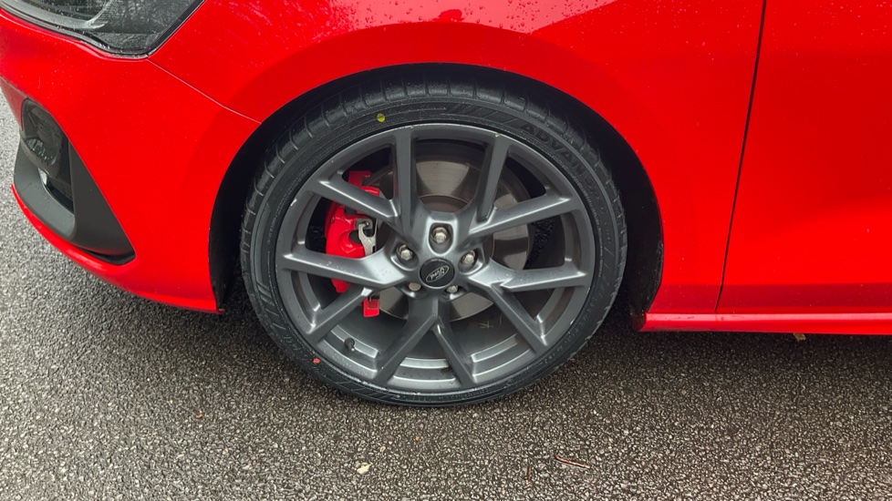 Ford Focus ST 2.3 EcoBoost ST 5dr Petrol Hatchback - Image 21