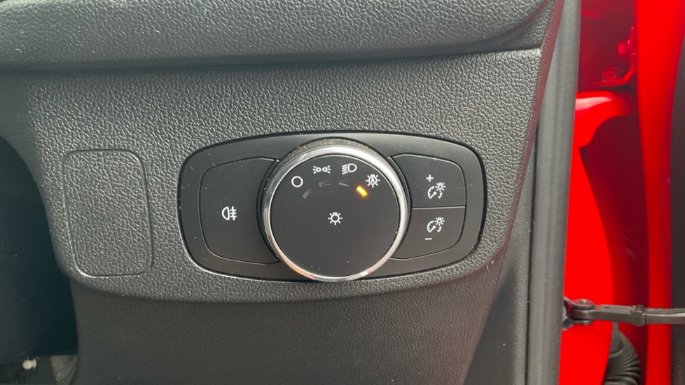 Ford Focus ST 2.3 EcoBoost ST 5dr Petrol Hatchback - Image 29
