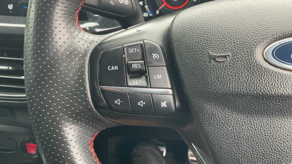 Ford Focus ST 2.3 EcoBoost ST 5dr Petrol Hatchback - Image 31
