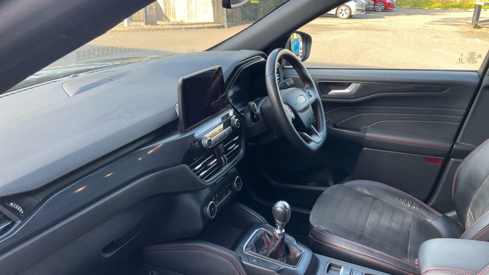 Ford Kuga 1.5 EcoBoost 150 ST-Line Edition 5dr Petrol Estate - Image 9