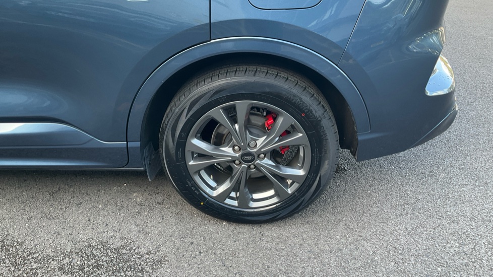 Ford Kuga 1.5 EcoBoost 150 ST-Line Edition 5dr Petrol Estate - Image 14
