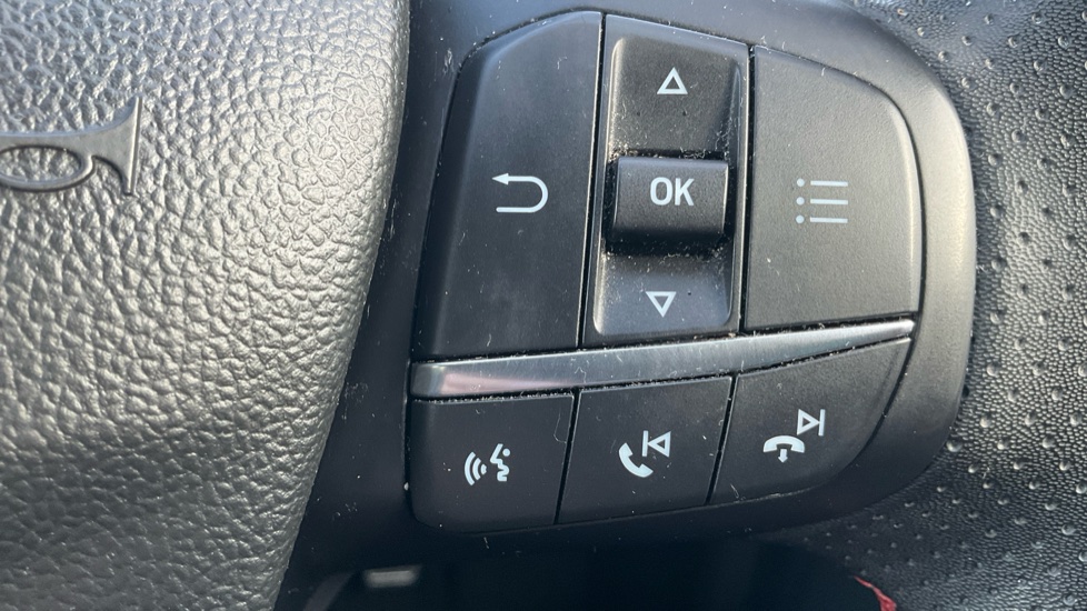 Ford Kuga 1.5 EcoBoost 150 ST-Line Edition 5dr Petrol Estate - Image 32