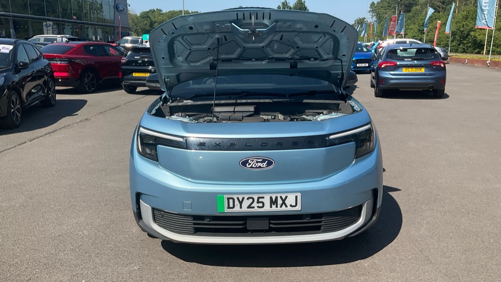 Ford Explorer 125kW Premium 52kWh 5dr Auto Electric Estate - Image 8