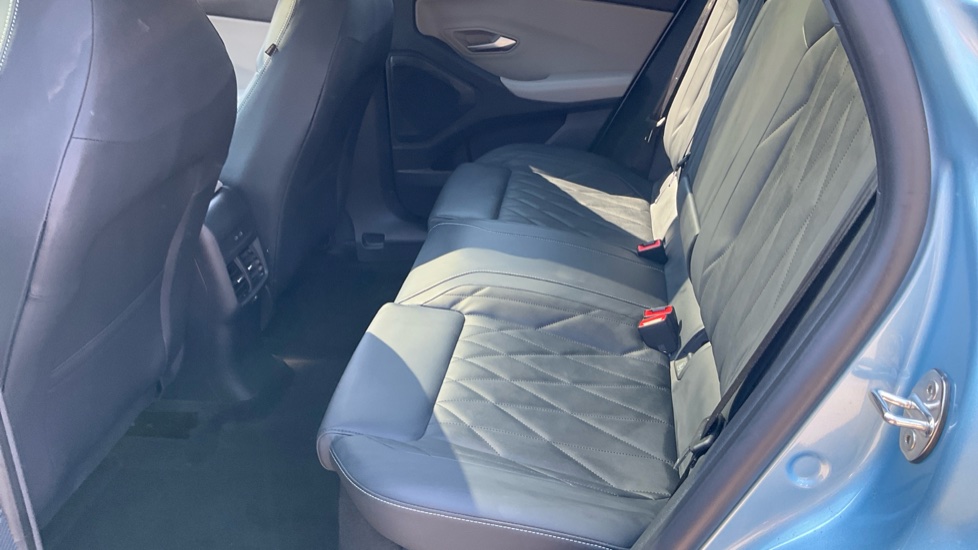 Ford Explorer 125kW Premium 52kWh 5dr Auto Electric Estate - Image 16