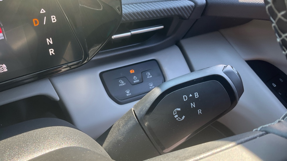 Ford Explorer 125kW Premium 52kWh 5dr Auto Electric Estate - Image 32