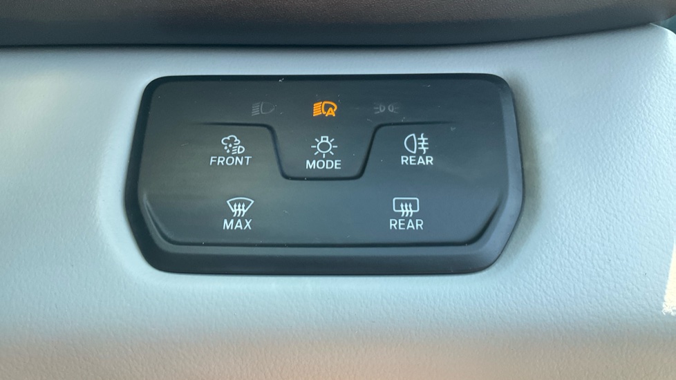 Ford Explorer 125kW Premium 52kWh 5dr Auto Electric Estate - Image 34
