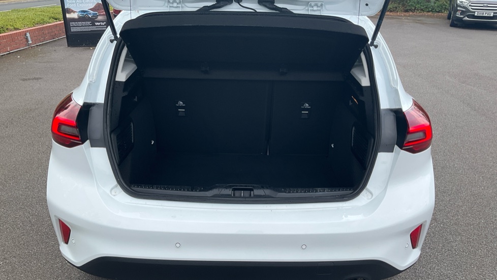 Ford Focus 1.0 EcoBoost Titanium Style 5dr Petrol Hatchback - Image 4