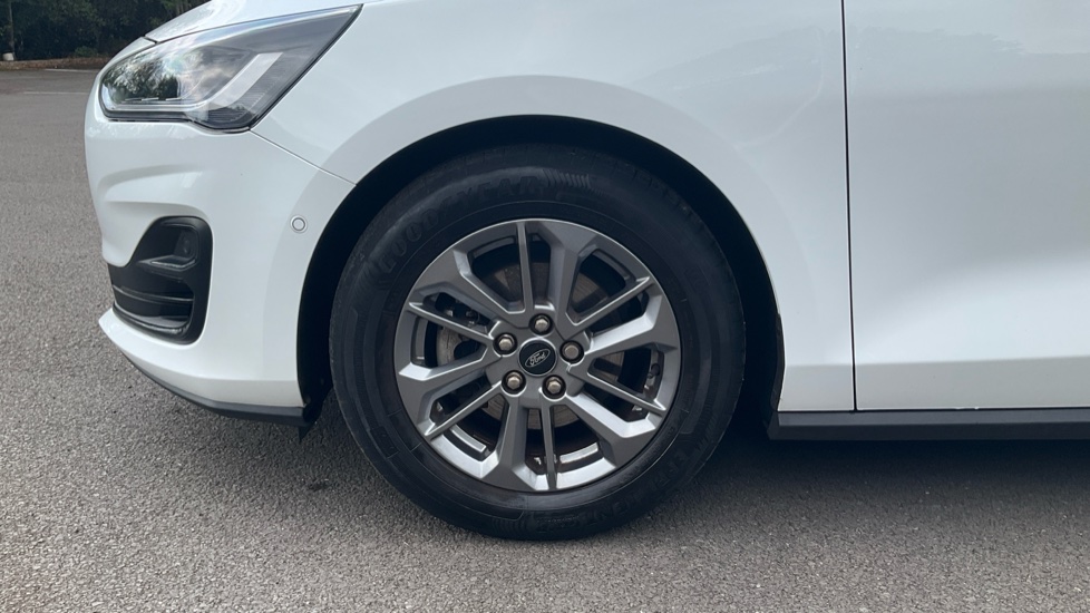 Ford Focus 1.0 EcoBoost Titanium Style 5dr Petrol Hatchback - Image 26
