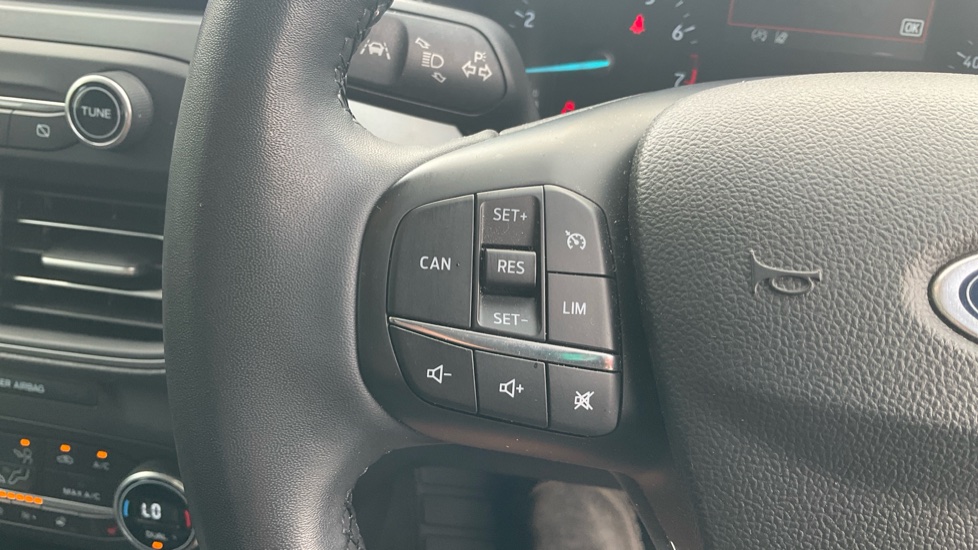 Ford Focus 1.0 EcoBoost Titanium Style 5dr Petrol Hatchback - Image 33