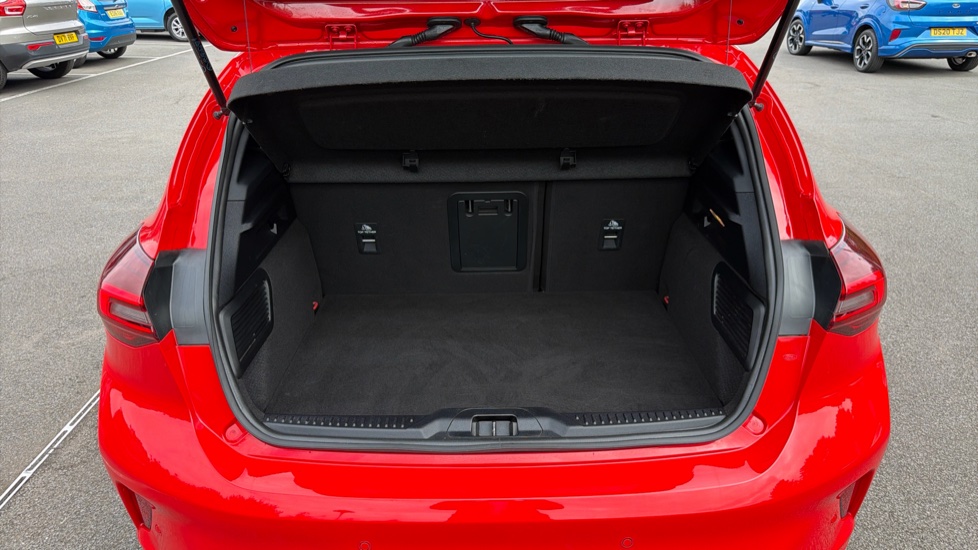 Ford Focus 1.0 EcoBoost Hybrid mHEV 155 ST-Line X 5dr Auto Petrol Hatchback - Image 4
