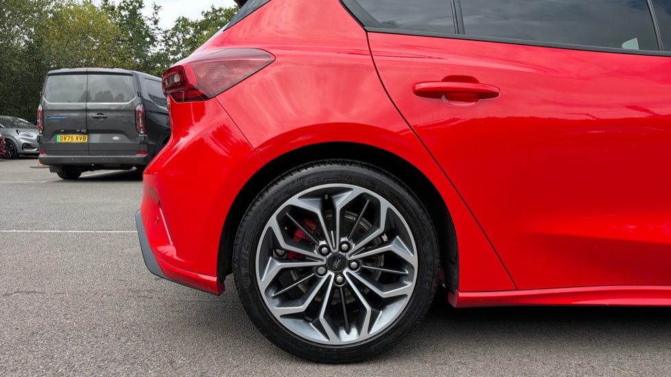Ford Focus 1.0 EcoBoost Hybrid mHEV 155 ST-Line X 5dr Auto Petrol Hatchback - Image 7
