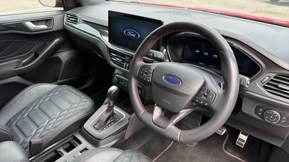 Ford Focus 1.0 EcoBoost Hybrid mHEV 155 ST-Line X 5dr Auto Petrol Hatchback - Image 11