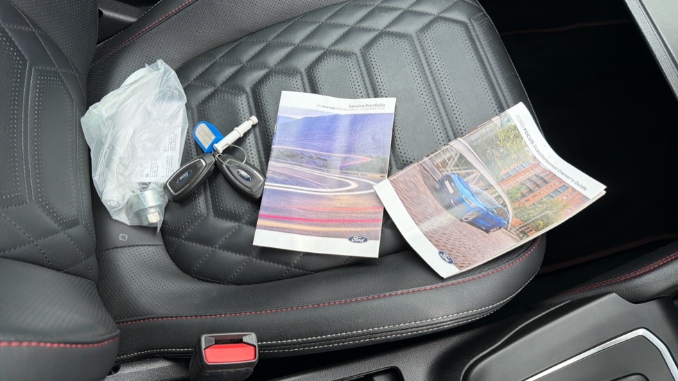 Ford Focus 1.0 EcoBoost Hybrid mHEV 155 ST-Line X 5dr Auto Petrol Hatchback - Image 19