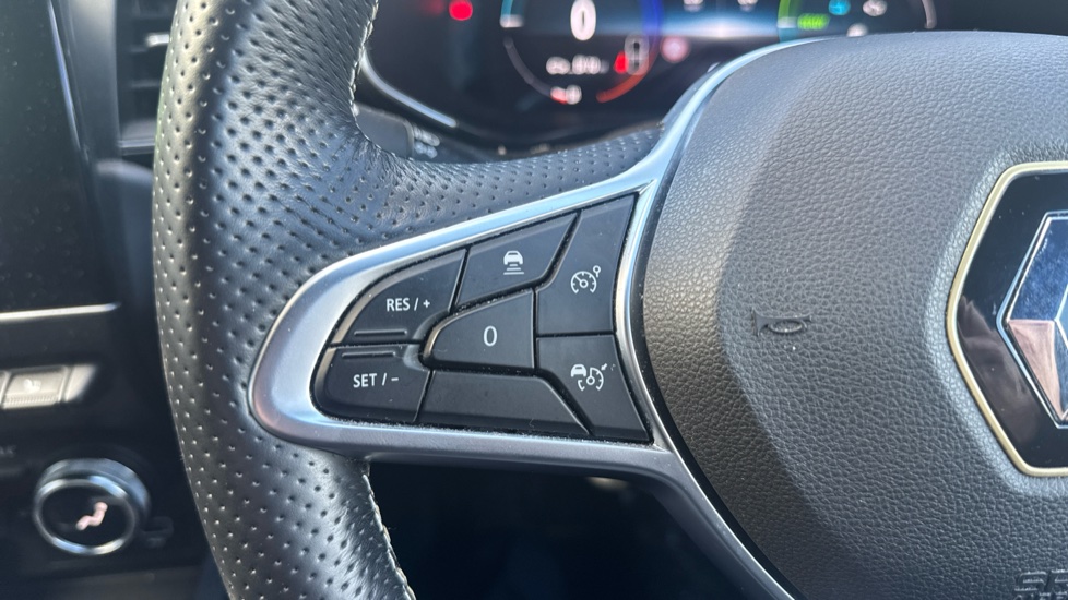Renault Arkana 1.6 E-Tech full hybrid 145 Engineered 5dr Auto Hybrid Estate - Image 21
