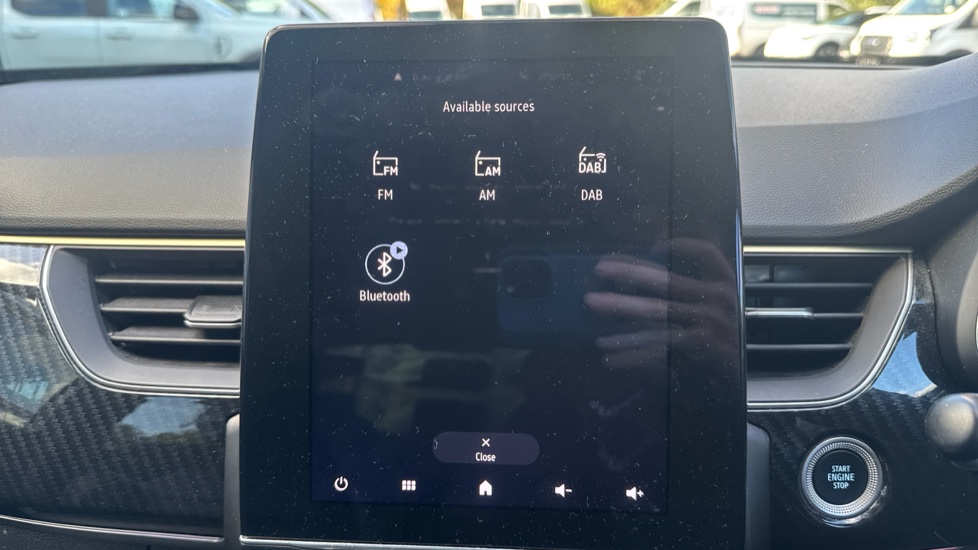 Renault Arkana 1.6 E-Tech full hybrid 145 Engineered 5dr Auto Hybrid Estate - Image 33