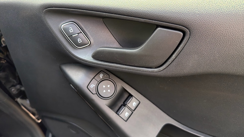 Ford Fiesta 1.0 EcoBoost Trend 5dr Petrol Hatchback - Image 24
