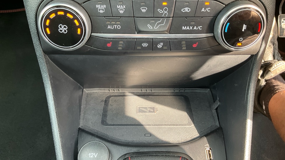 Ford Fiesta 1.0 EcoBoost Hybrid mHEV 155 ST-Line X Edition 5dr Petrol Hatchback - Image 39