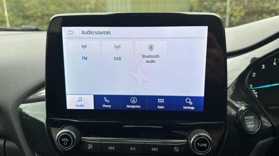 Ford Puma 1.0 EcoBoost Hybrid mHEV Titanium 5dr Petrol Hatchback - Image 33