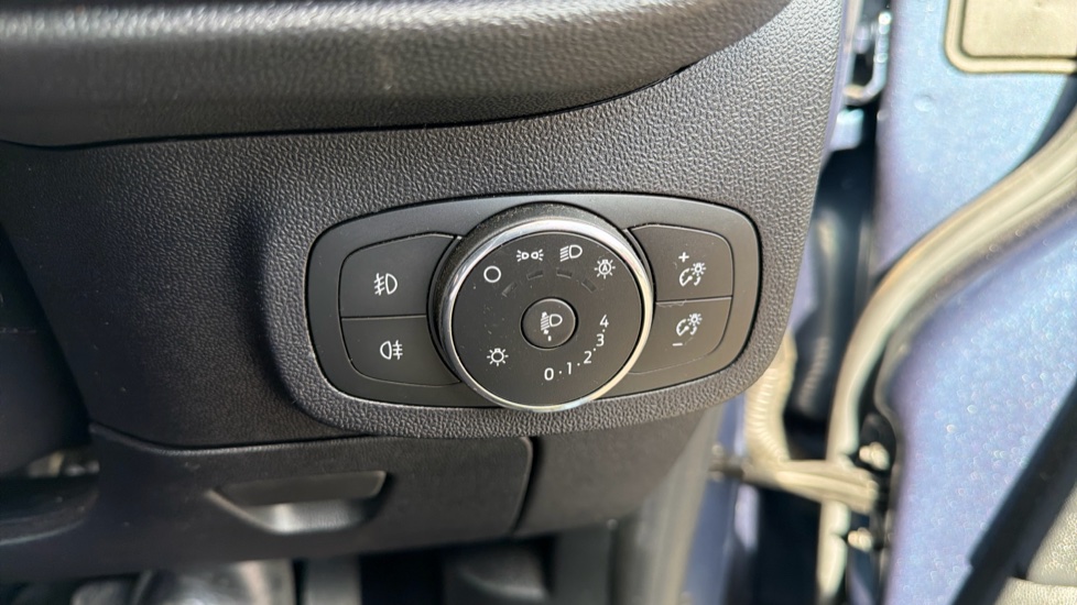 Ford Fiesta 1.0 EcoBoost Hybrid mHEV 125 Active 5dr Auto Petrol Hatchback - Image 21