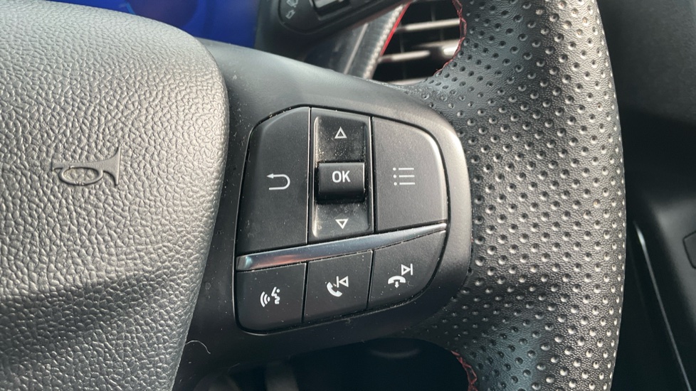 Ford Puma 1.0 EcoBoost Hybrid mHEV ST-Line X 5dr Petrol Hatchback - Image 31