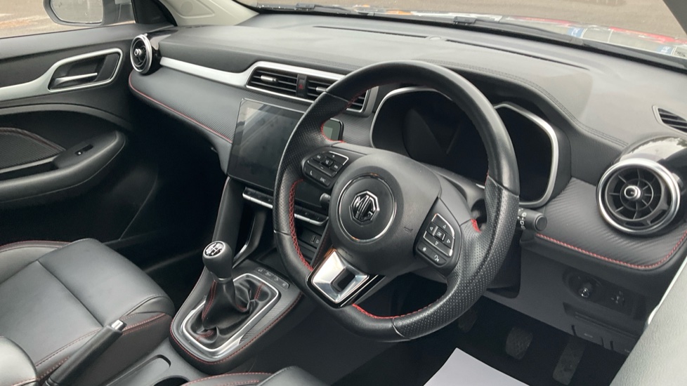 MG ZS 1.5 VTi-TECH Exclusive 5dr Petrol Hatchback - Image 11