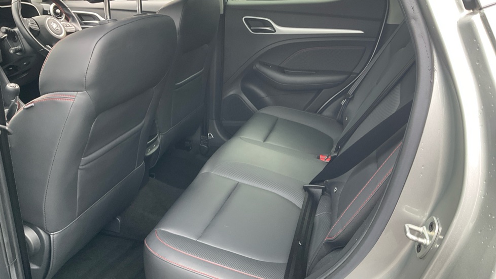 MG ZS 1.5 VTi-TECH Exclusive 5dr Petrol Hatchback - Image 16