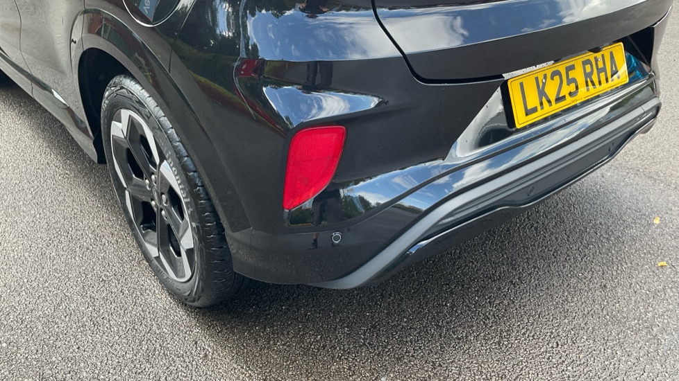 Ford Puma 1.0 EcoBoost Hybrid mHEV ST-Line X 5dr DCT Petrol Hatchback - Image 24